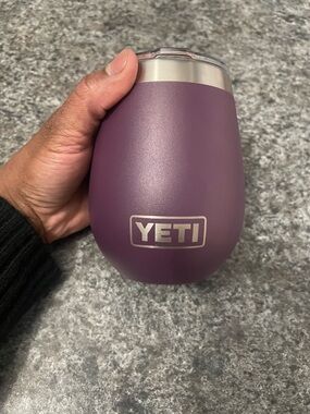 Yeti Purple Stainless Steel 295 ml Wine Tumbler